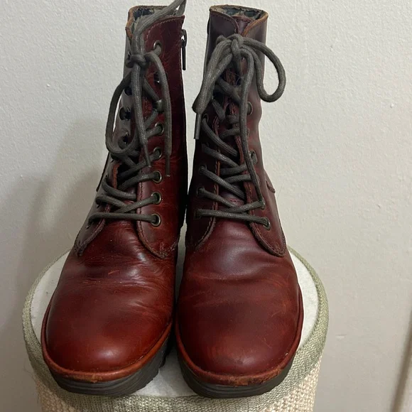 Fly London Boots.Size 37. Good Condition - Picture 3 of 6